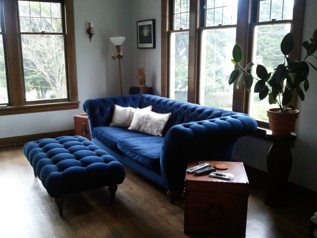 Blue Chesterfield Sofa 1000 Wonderful Things   Wp 000545 1024x768 